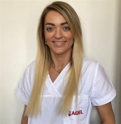 Infografika porovnávajúca rôzne metódy na vyvolanie pôrodu