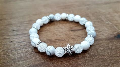 Detské náramky z minerálov