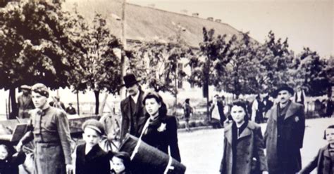 Dobová fotografia z koncentračného tábora