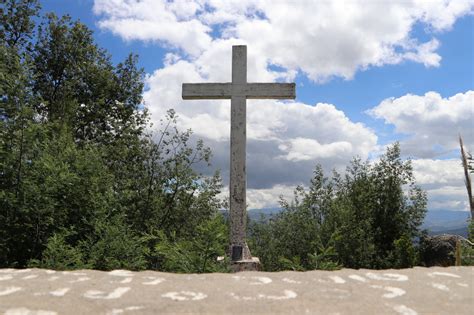 Kríž ako symbol rozlúčky