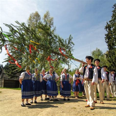 Slovenský folklór a tradície