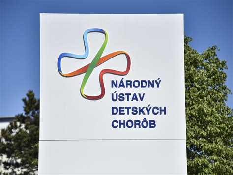Infografika porovnávajúca náklady na liečbu detských chorôb a úrazov s poistným plnením