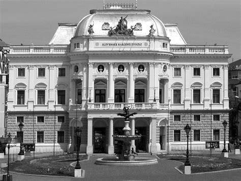 Rekonštrukcia historickej budovy SND