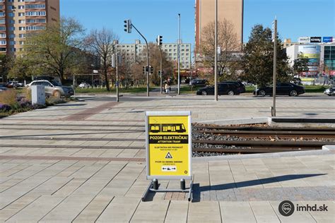 Ilustrácia svetelnej signalizácie zvuku na rodičovskej jednotke