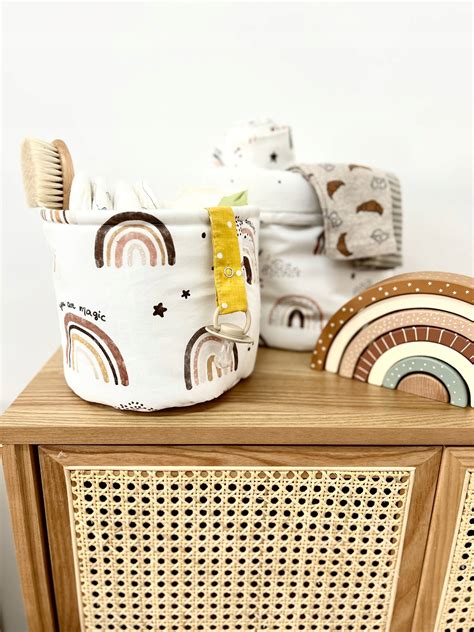 Organizér na prebaľovací pult