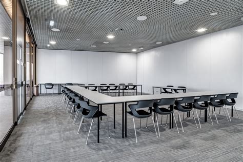 Interiér modernej pôrodnej sály v Dánsku