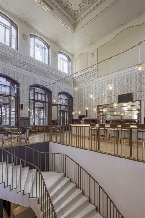 Interiér pôrodnej sály v Ružinove