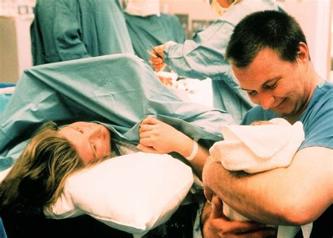 Ilustrácia partnera pri pôrode