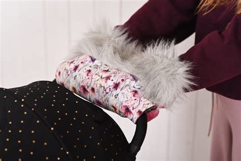 Látkové kvety na kočík