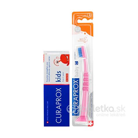 zubná kefka a pasta