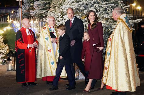 Princ George a jeho rodičia, princ William a princezná Catherine