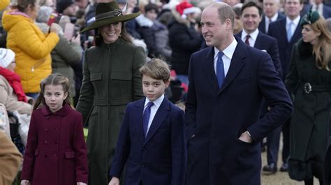 Princ George a jeho rodičia, princ William a princezná Kate