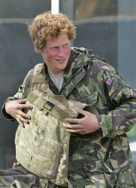 Princ Harry ako vojak