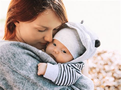 Matka a syn s rovnakou farbou vlasov