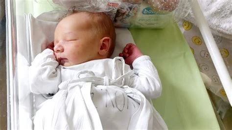 Dieťa v babyšatke