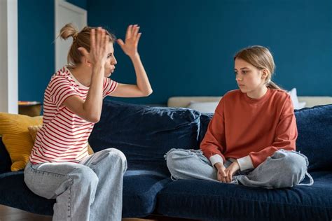 Ilustrácia rovnováhy medzi rodičom a dieťaťom