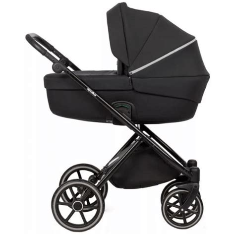 Typy kočíkov: hlboký, športový, kombinovaný