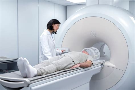 Obrázok prístroja na magnetickú rezonanciu (MRI)