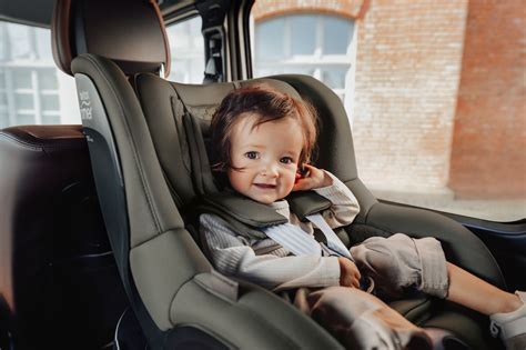 Autosedačka BABY-SAFE 5Z s novorodencom