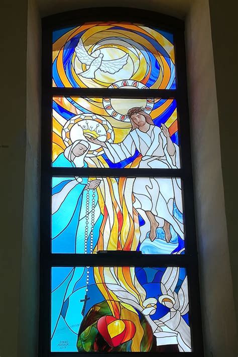 Ilustrácia kráľa uväzneného v okne