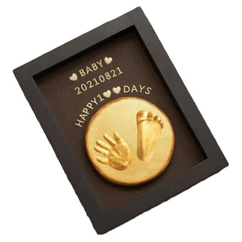 Odtlačky ručičiek a nožičiek bábätka