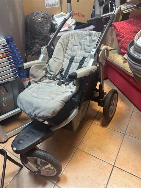 Detailný pohľad na Peg Perego GT3 s príslušenstvom