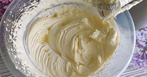 Krém z mascarpone s ovocím