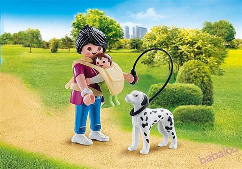 Ilustrácia rodiny s dieťaťom a psom