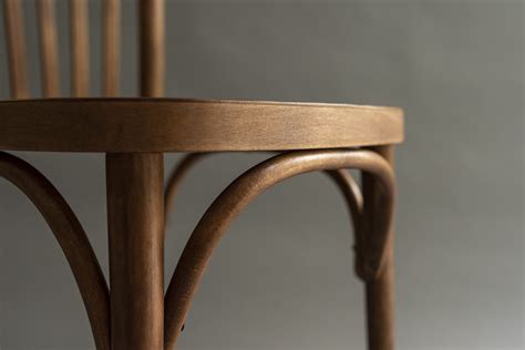 Stoličky Thonet v kaviarni