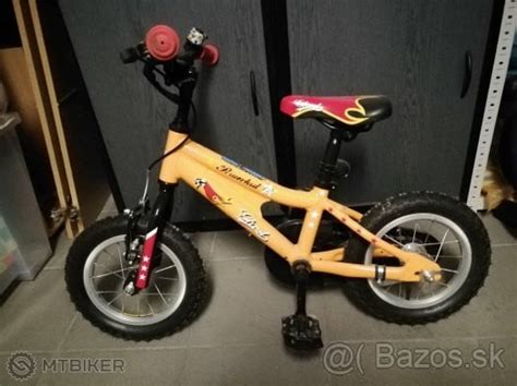 Detský bicykel a prilba