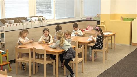 porovnanie financovania jaslí a materských škôl