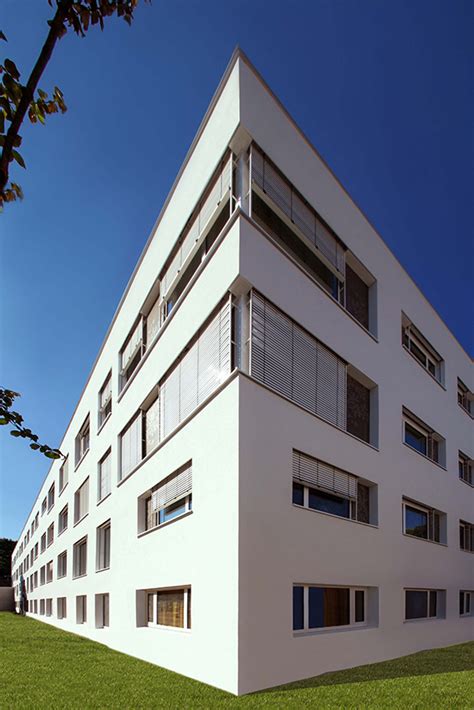 Vonkajší pohľad na Gynekologicko-pôrodnícku nemocnicu Koch