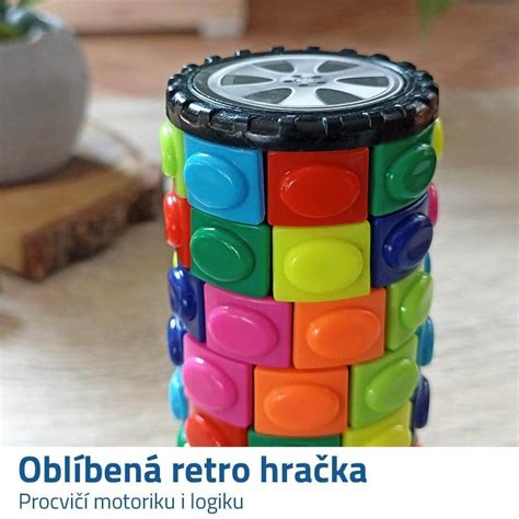 Deti riešia hlavolam