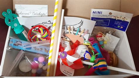 Dieťa skúmajúce svet ústami