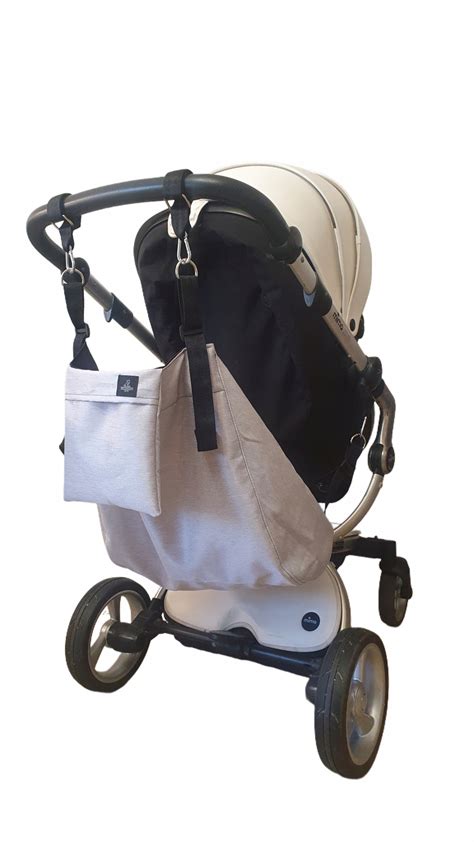 Infografika s bezpečnostnými prvkami kočíka