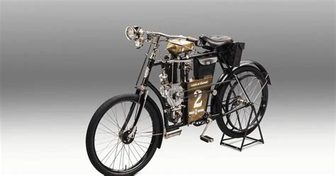 Prvý motocykel Slavia