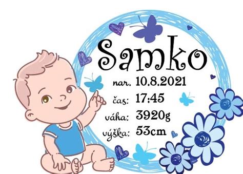 drevená dekorácia s menom a údajmi o narodení dieťaťa