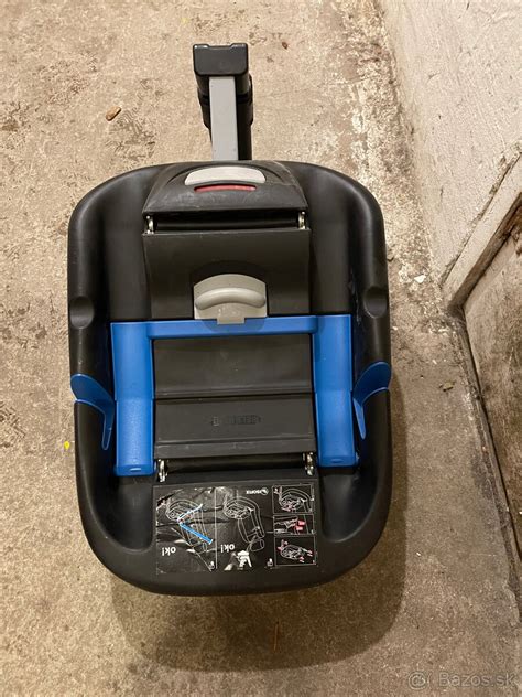 Schéma montáže autosedačky na základňu ISOFIX