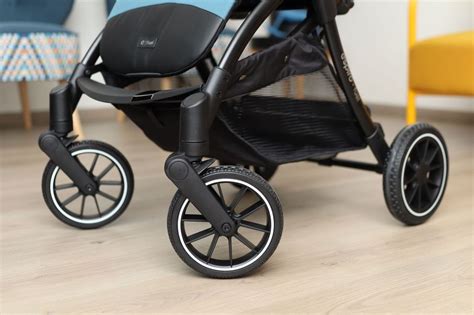 Športové sedenie kočíka v smere jazdy