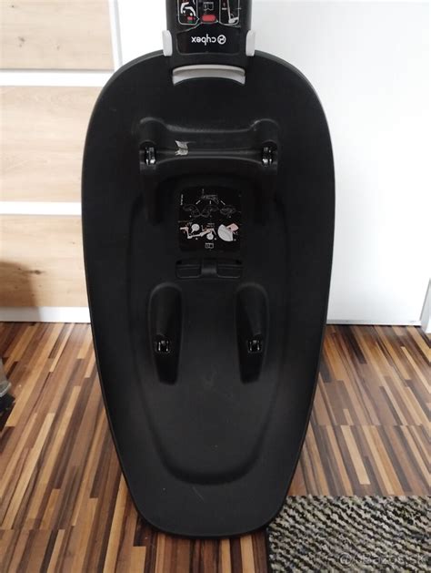 Schéma montáže autosedačky Cybex Aton na základňu ISOFIX
