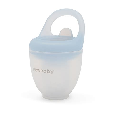 Ilustrácia dieťaťa používajúceho cumlík na ovocie