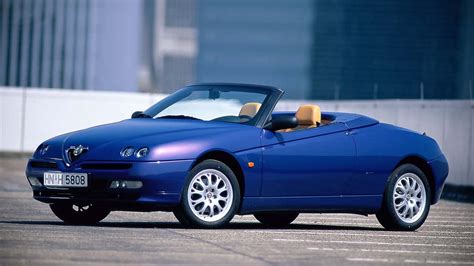 Alfa Romeo GTV 916