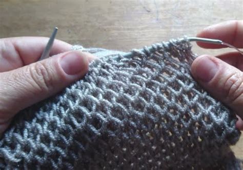 Schéma uberania očiek pri pletení fusaku