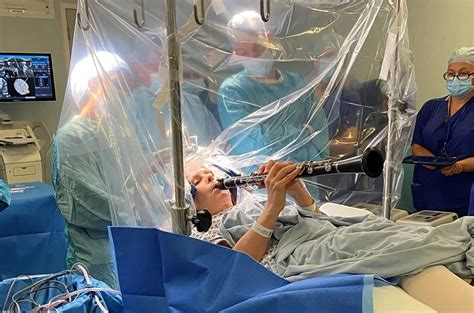 pacient na operačnom stole počas celkovej anestézie