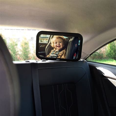 Zrkadlo Peg Perego pripevnené na autosedačke