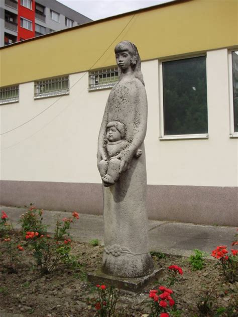 Ilustračná snímka ženy s dieťaťom