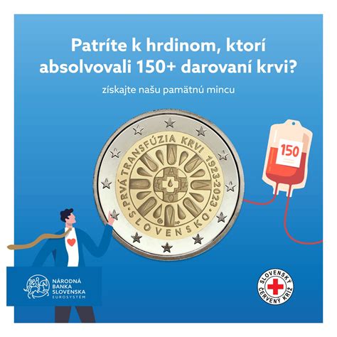 Rodina držiaca pamätnú mincu
