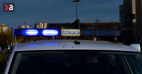 Ilustrácia detektívov pri vyšetrovaní