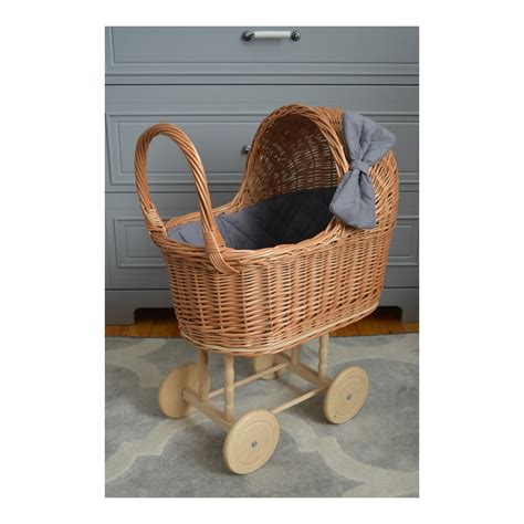 Retro a prútené kočíky pre bábiky