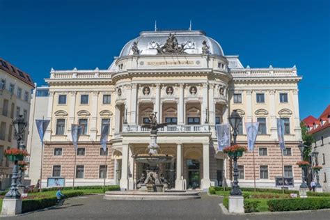 Budova Slovenského evanjelického lýcea v Bratislave